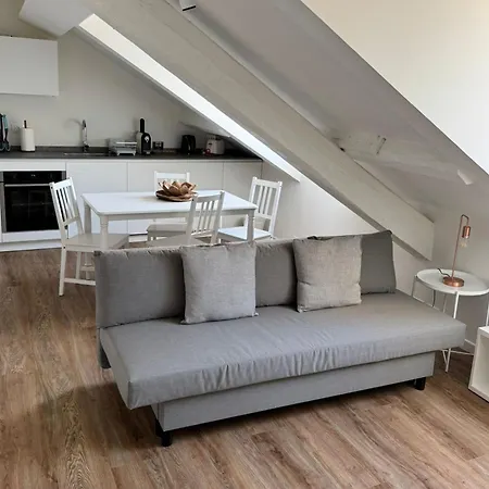 Apartment Be Your - Dalla Corte Del Glicine *